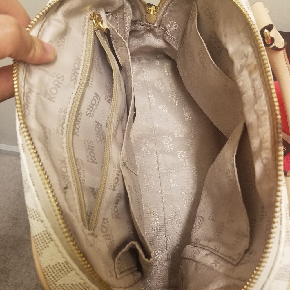 Michael Kors Logo Handbag - Picture 5 of 9